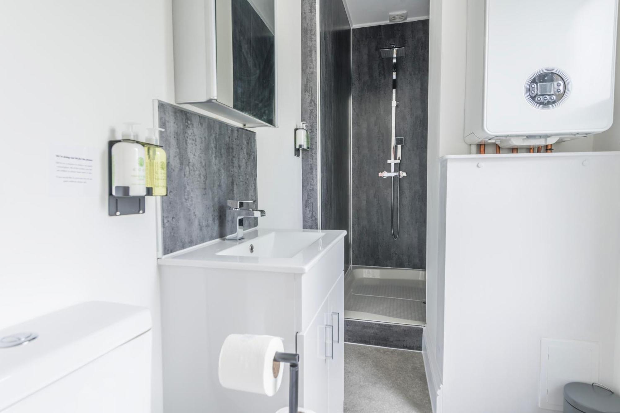 Skyfall With Free Parking For Families & Business By Prescott Apartments Bristol Exterior photo
